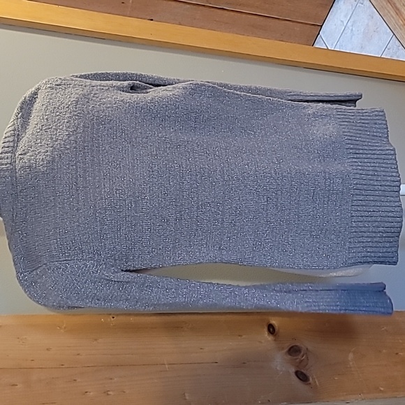 Urban Behavior Sweater - Picture 3 of 5